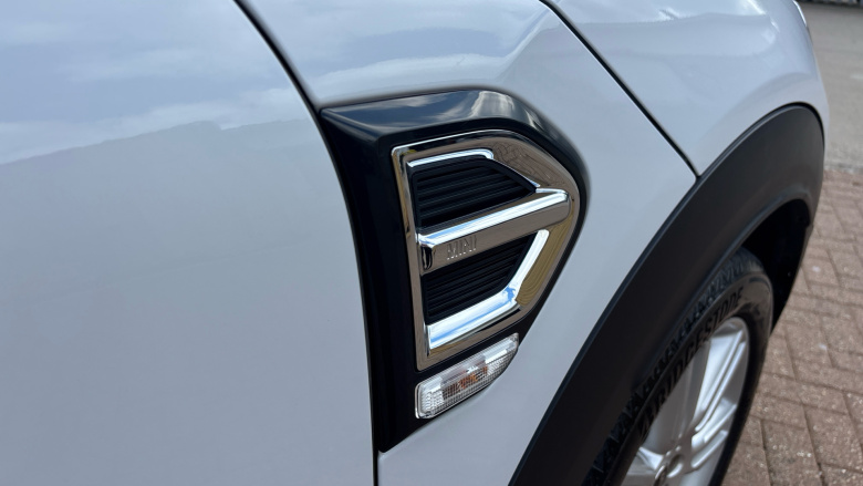 MINI Countryman 1.5 Cooper Exclusive 5dr Petrol Hatchback